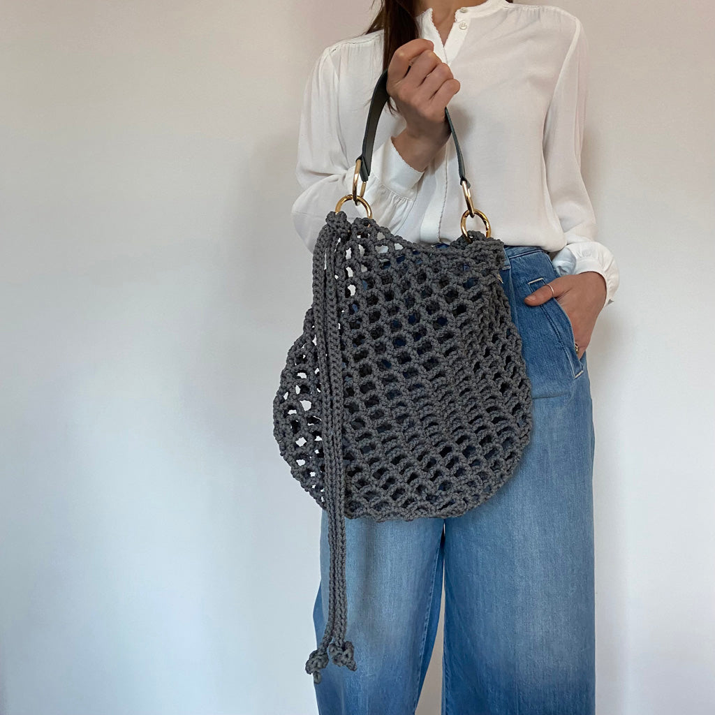 BRENDA HÄKELTASCHE Anthrazit