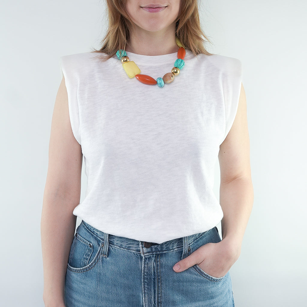 PRETTY COLLIER